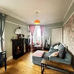 Cosey And Vibrant Flat In Leith, Edinburgh